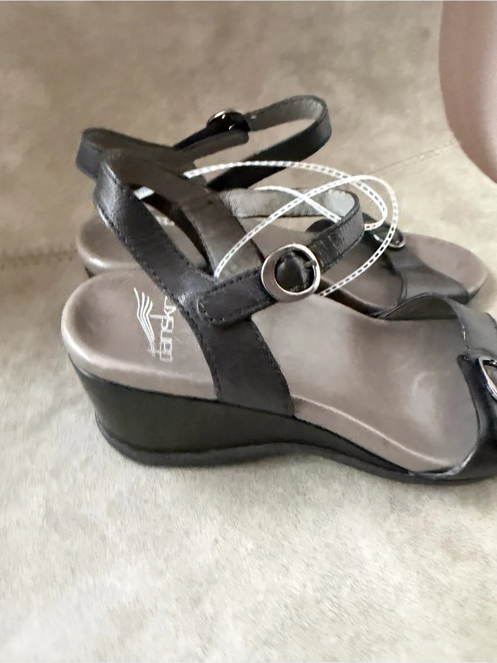 NWT Dansko Arielle Glazed Leather Kid Black Leather Wedge Sandals Comfort Shoes